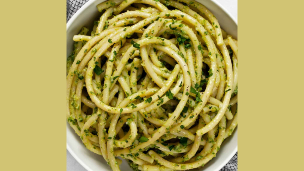 Avocado, basil and lemon pasta