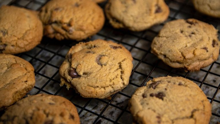choc chip cookies