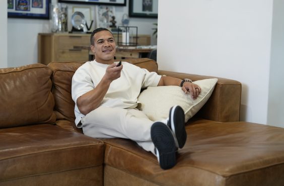 Midea X Cheslin Kobe