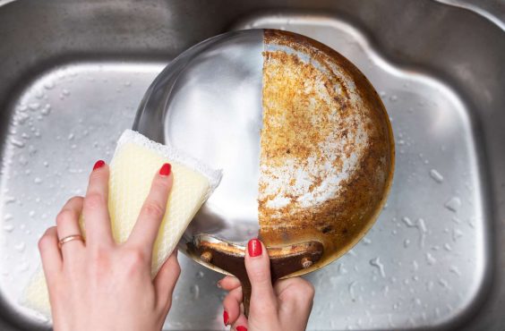 how to clean a burnt pot