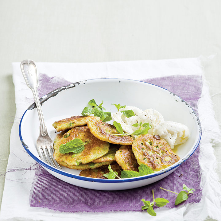 pea fritters with mozzarella
