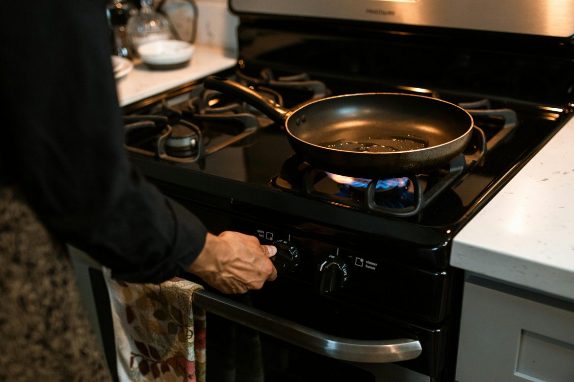 how to clean and maintain a gas stovetop