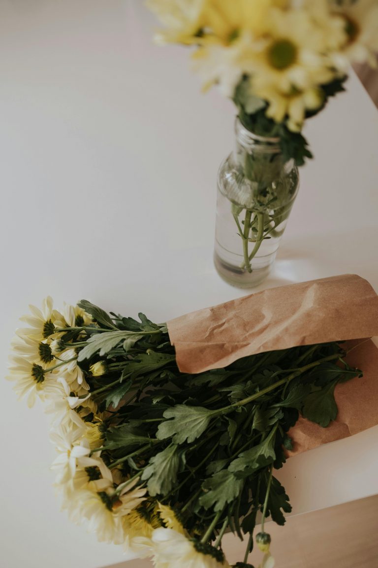 5 ways to keep cut flowers fresher for longer