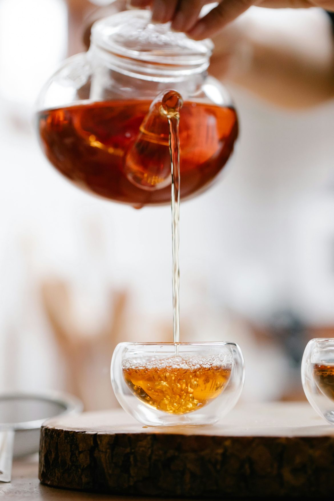 8 teas for anxiety, bloating and sleep