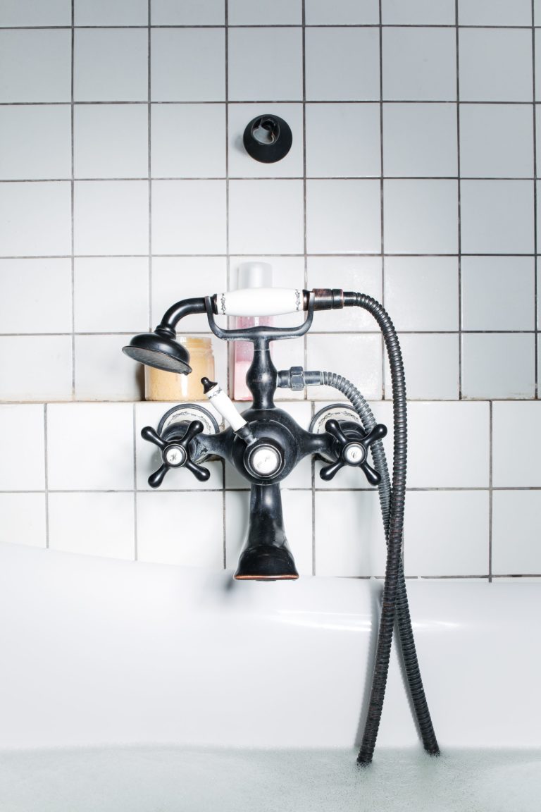 How to remove mould from bathroom grout how to remove mould from the bathroom