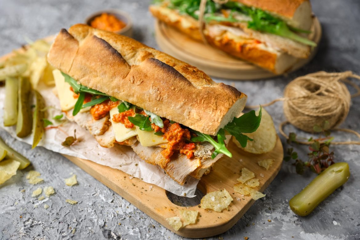 Roast pork sandwich with red pepper pesto SAPPO_Roast Pork Sandwich