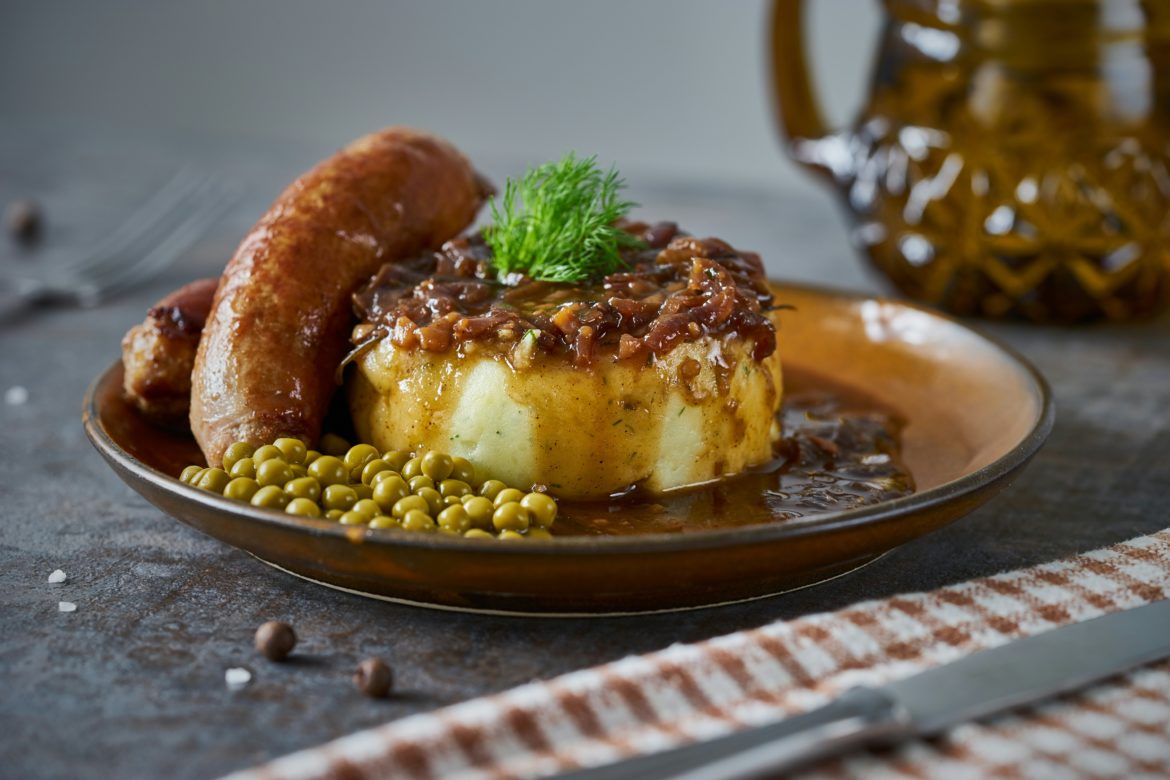 sausages and onion gravy