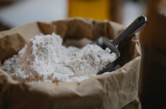 cake flour vs bread flour