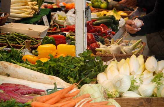What fruit & veggies are in season this spring