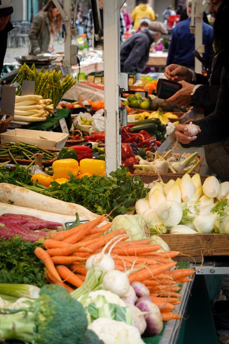 What fruit & veggies are in season this spring