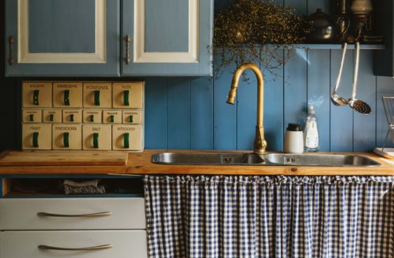 6 things you should never store under the sink